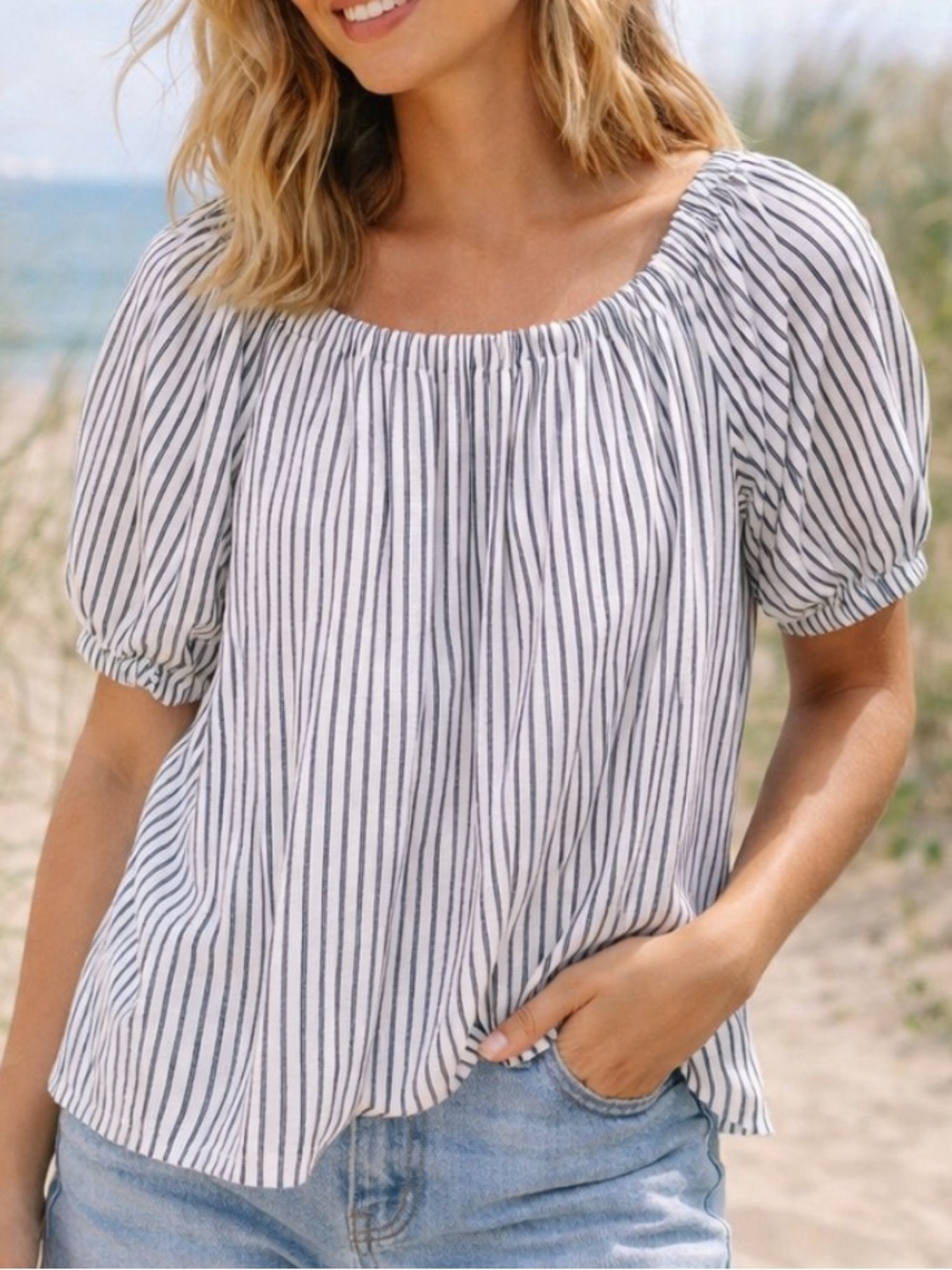 LOFT Striped Peasant Top Size Small
Puff Sleeve Coastal Cottage White/Soft Black